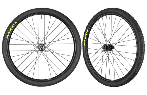 CyclingDeal WTB SX19 29” MTB Mountain Bike Novatec Hubs & Tires Wheelset 8-11 Speed Front & Rear QR